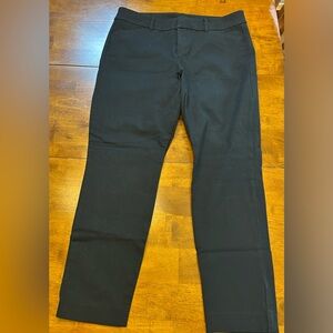 Women’s Size 12 Old Navy Pixie Mid-Rise Black Pants